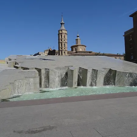 Dos Torres Anton - Apartamento Wifi Gratis Cerca Del Tubo Y El Mercado Central Ideal Para El Turismo Lägenhet